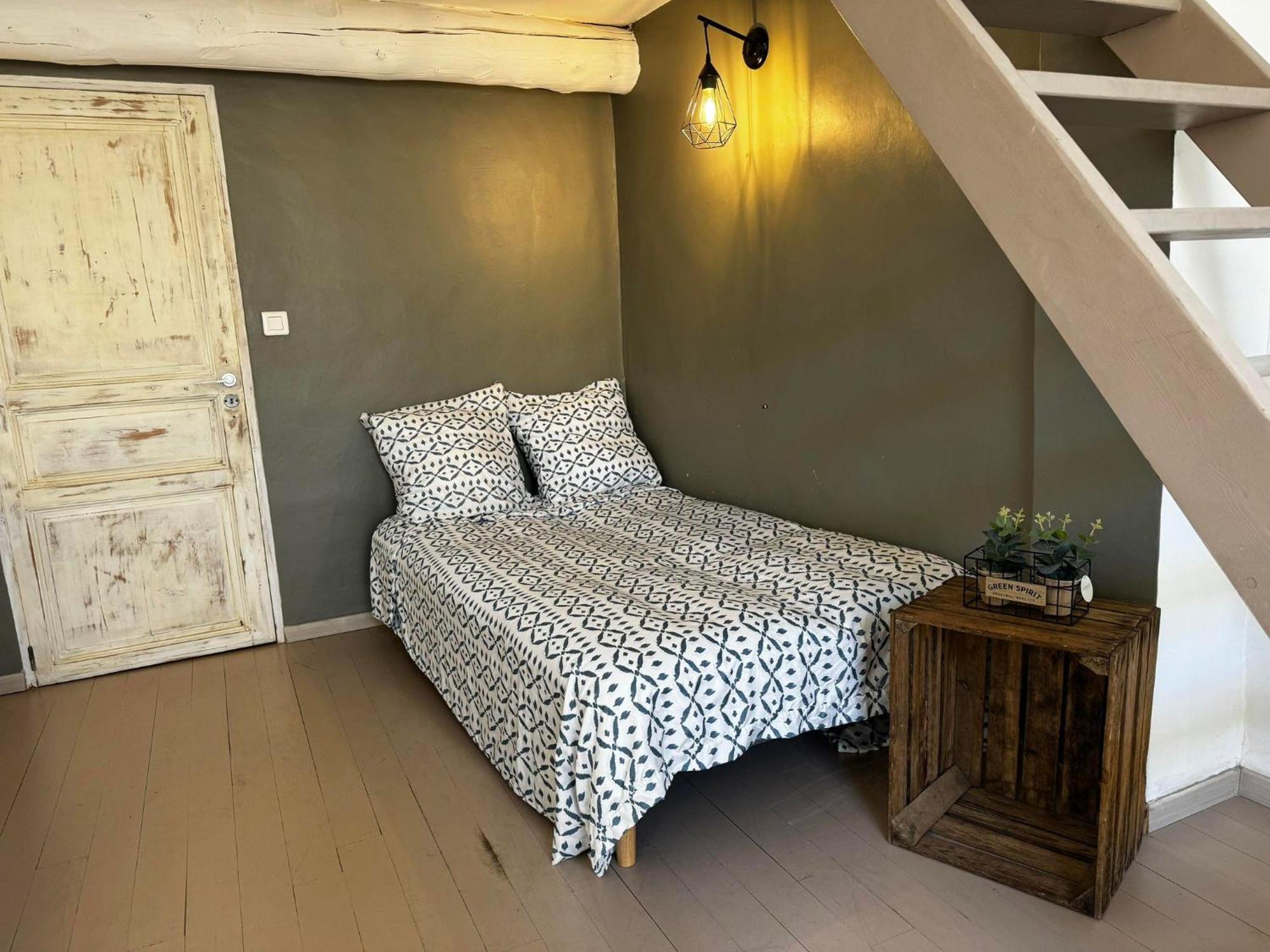 La Villa De Lea - Wifi - 5 Personnes - Intramuros Avignon Bagian luar foto