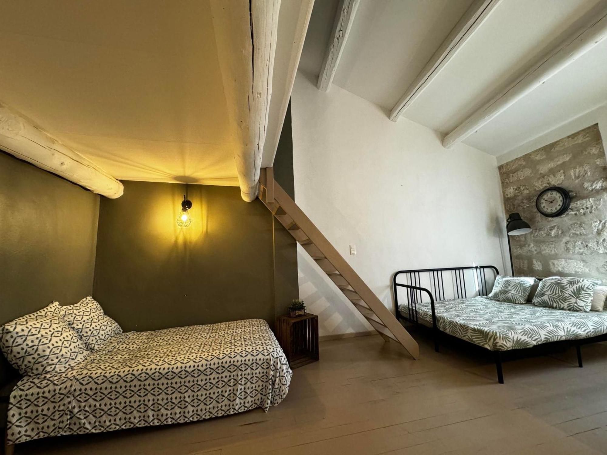 La Villa De Lea - Wifi - 5 Personnes - Intramuros Avignon Bagian luar foto